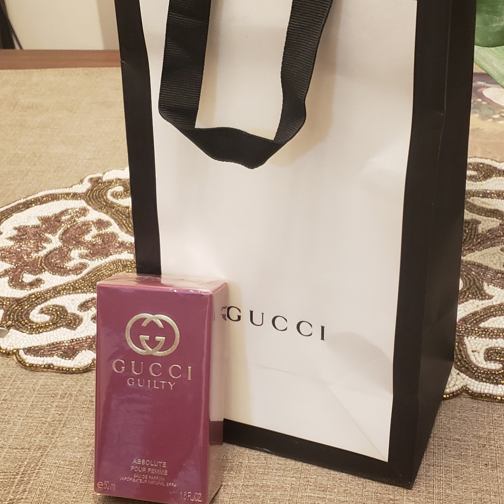 Gucci Guilty Absolute Pour Femme Eau de Parfum Spray 1.6 FL.OZ.